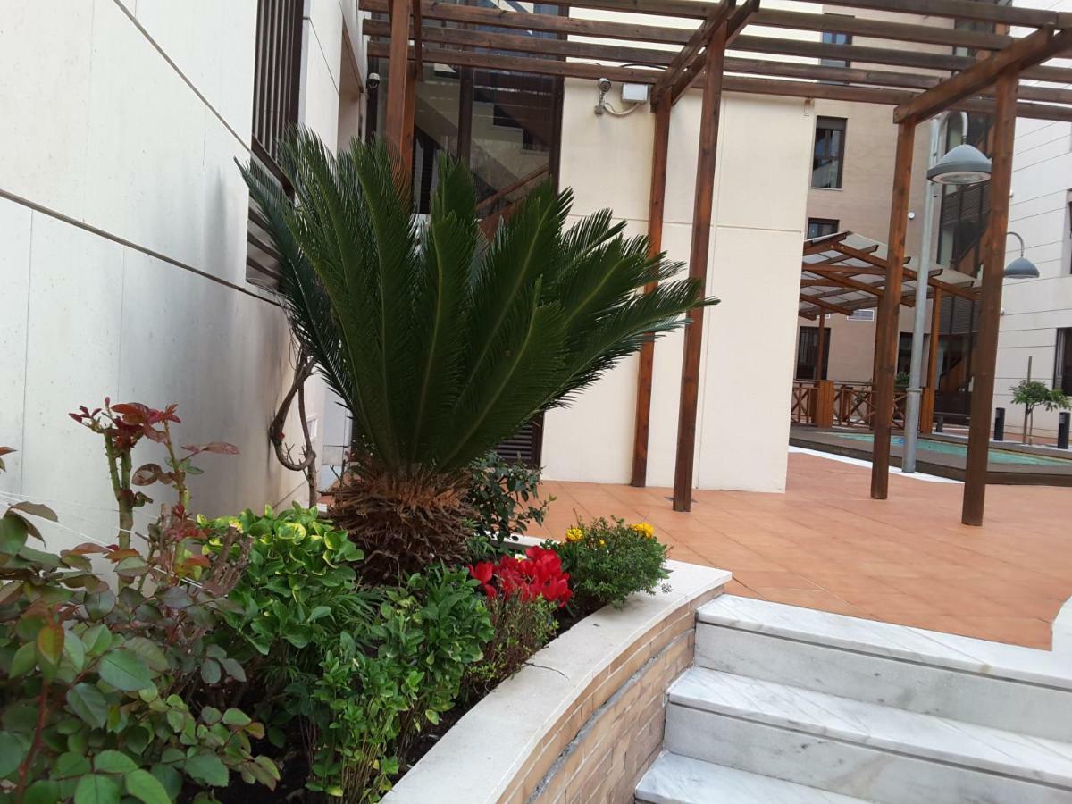 Apartamento Berenguela Кордоба Екстериор снимка